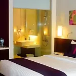 M - Regency Hotel
