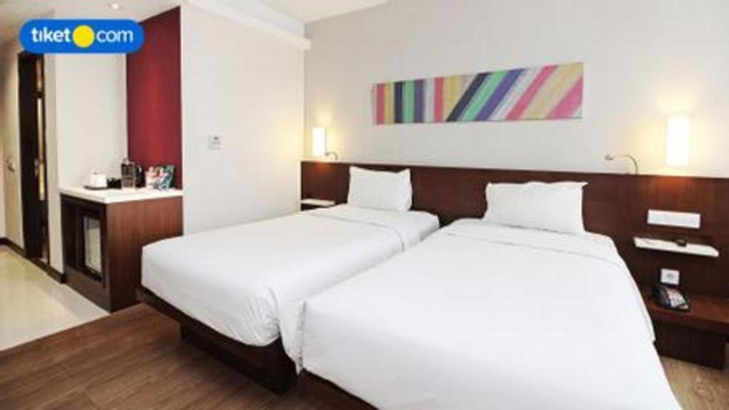 M - Regency Hotel