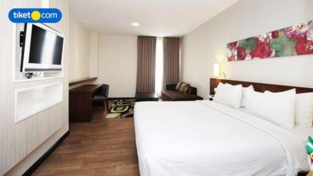 M - Regency Hotel Makassar