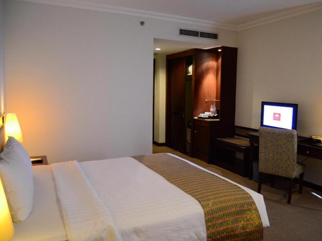 M - Regency Hotel Makassar