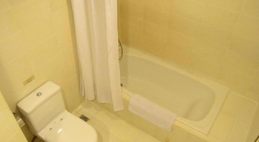 M - Regency Hotel Makassar