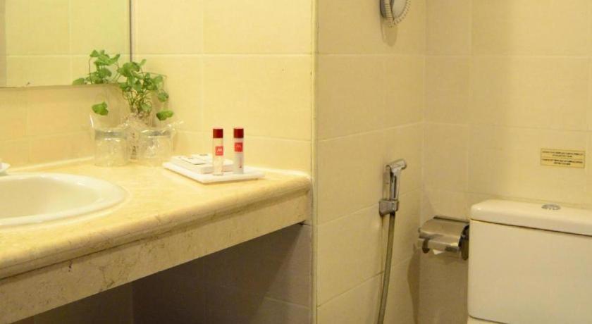 M - Regency Hotel Makassar