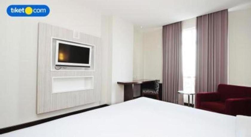 M - Regency Hotel Makassar