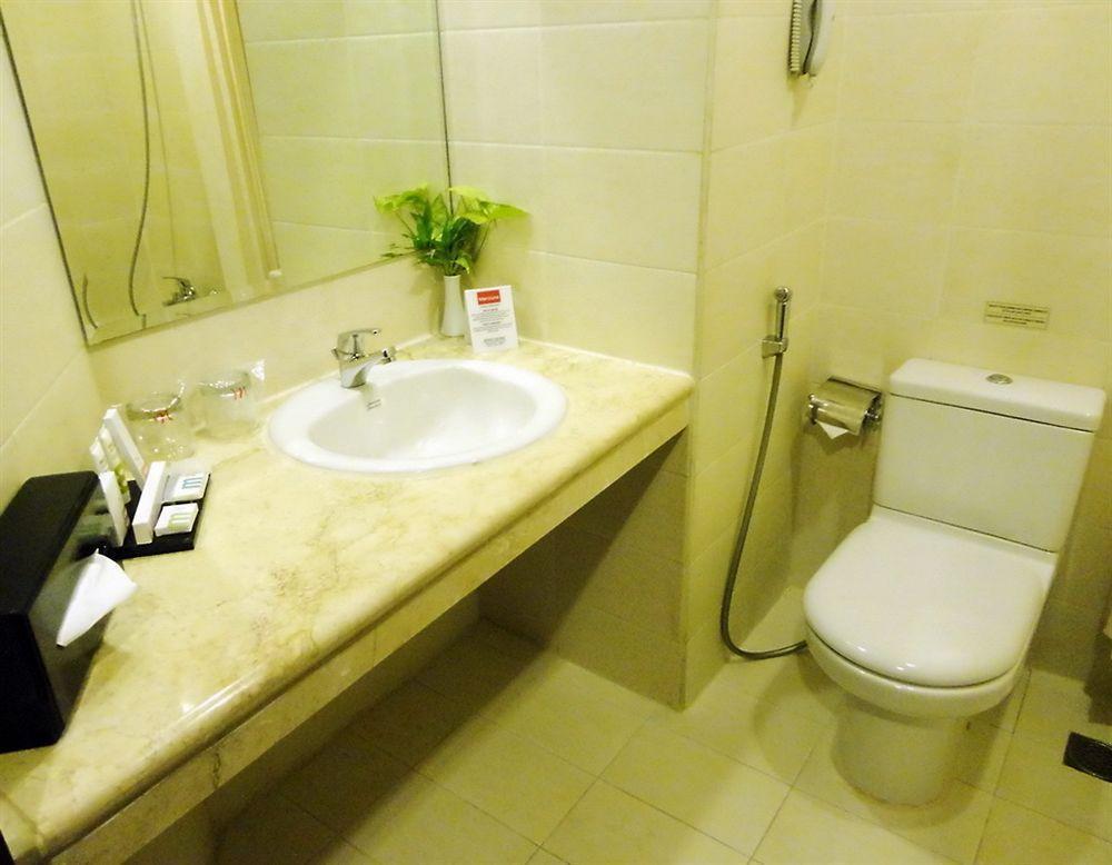 Hotel M - Regency Makassar