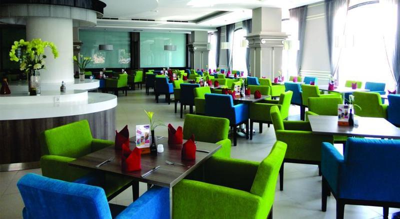 M - Regency Hotel Makassar