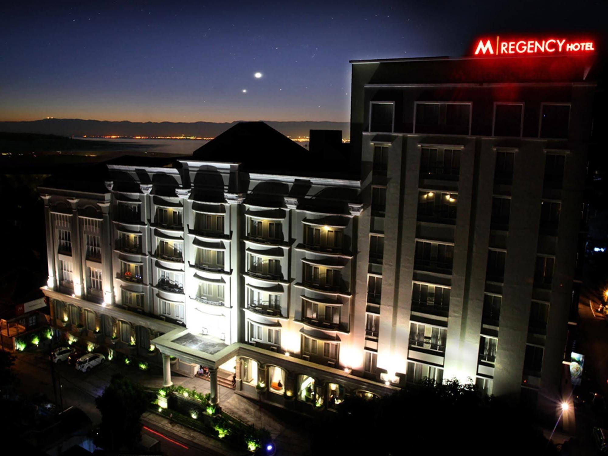 M - Regency Hotel