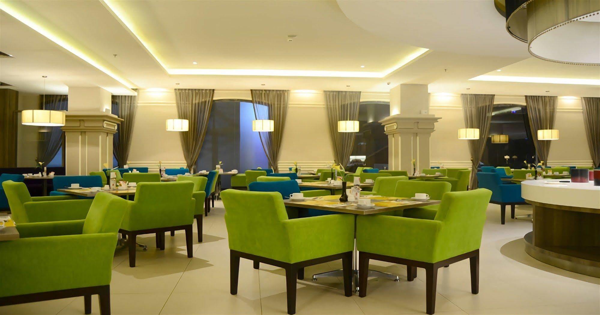 Hotel M - Regency