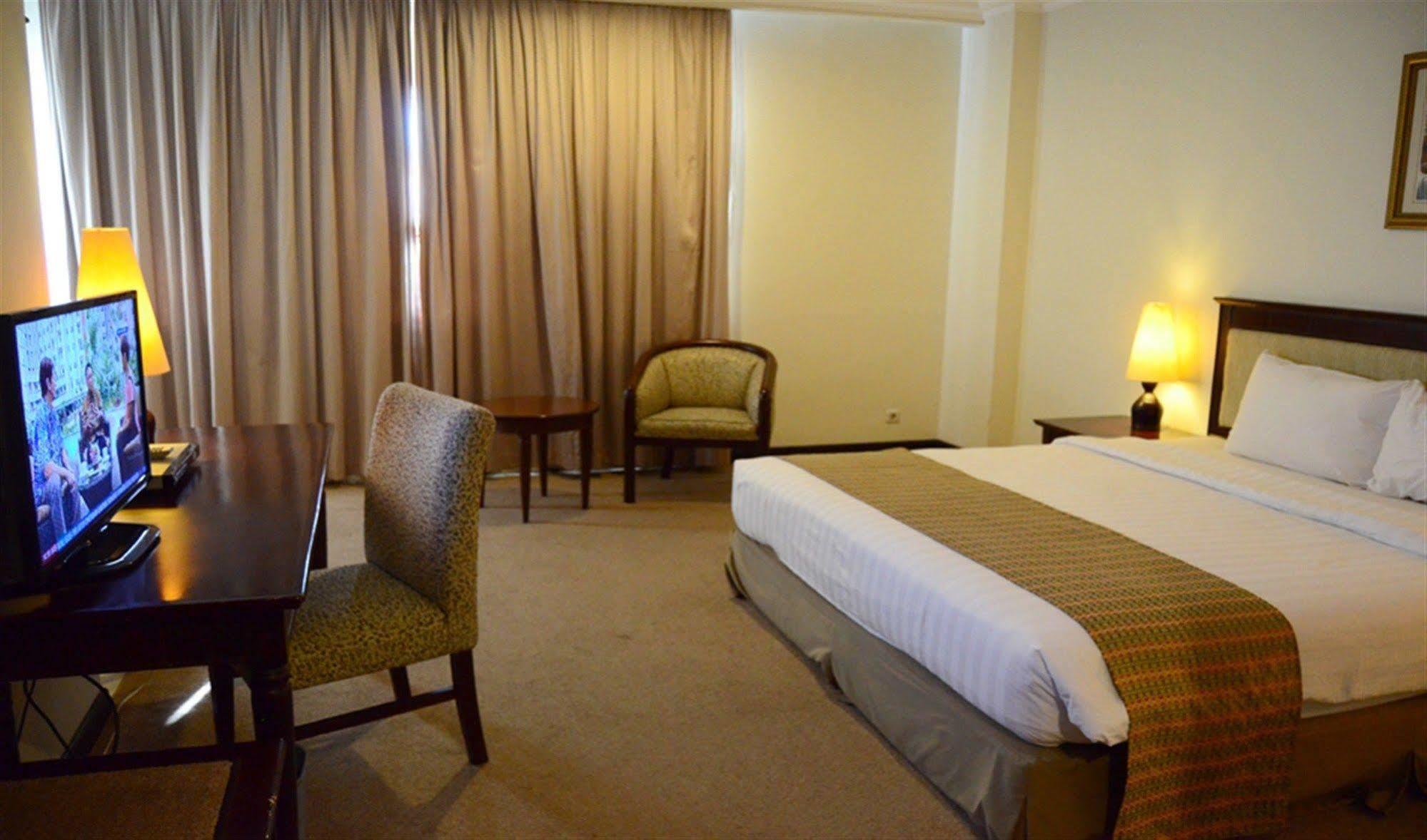 M - Regency 3* Makassar