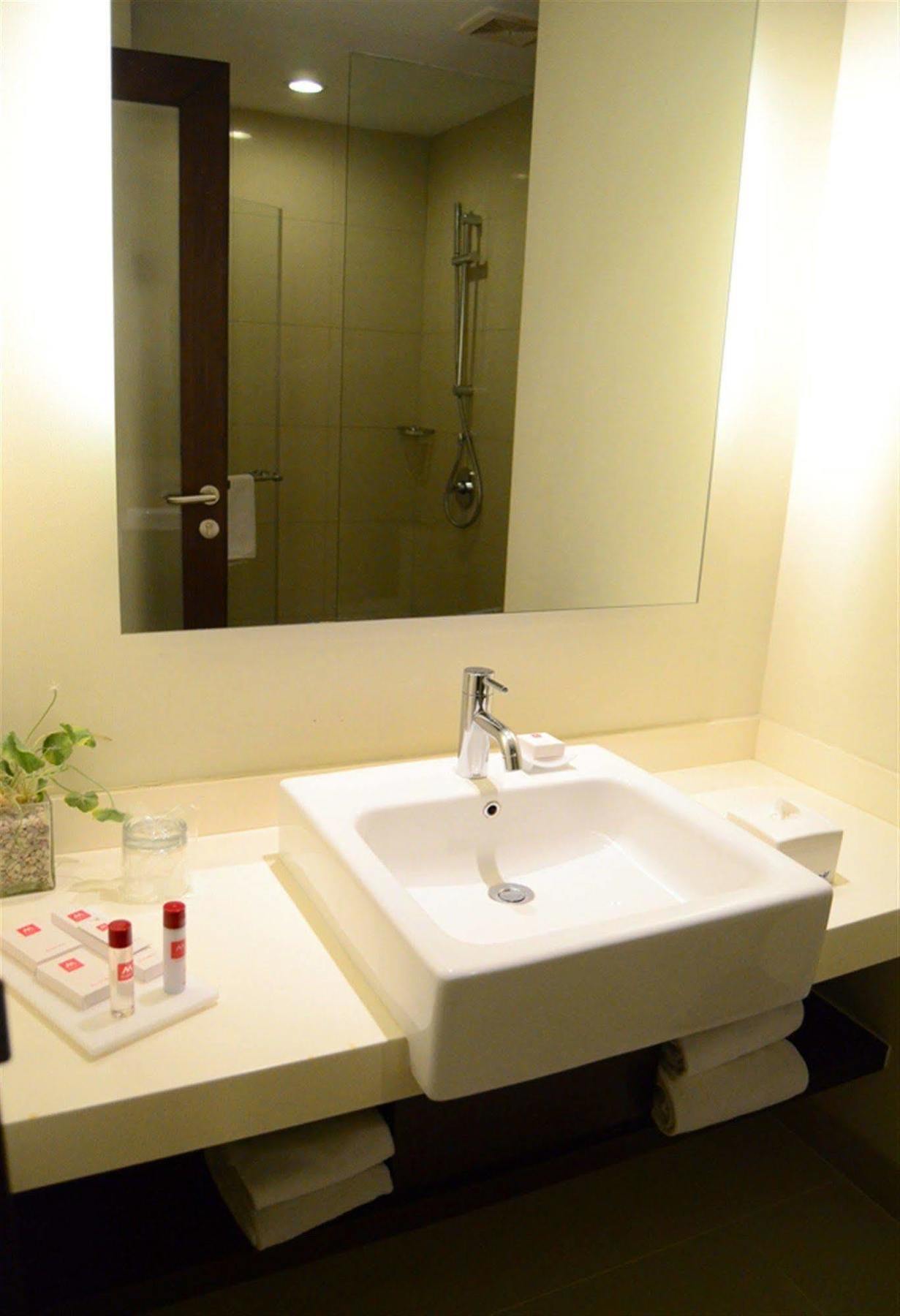 M - Regency Makassar