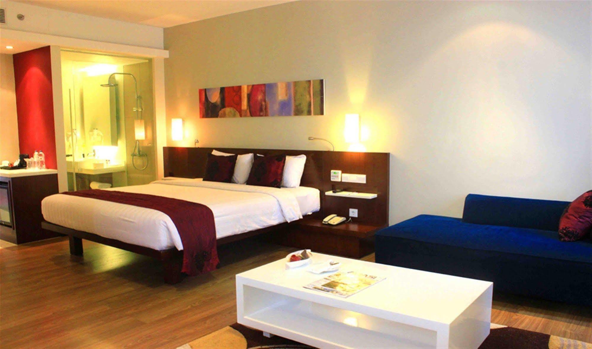 M - Regency Makassar