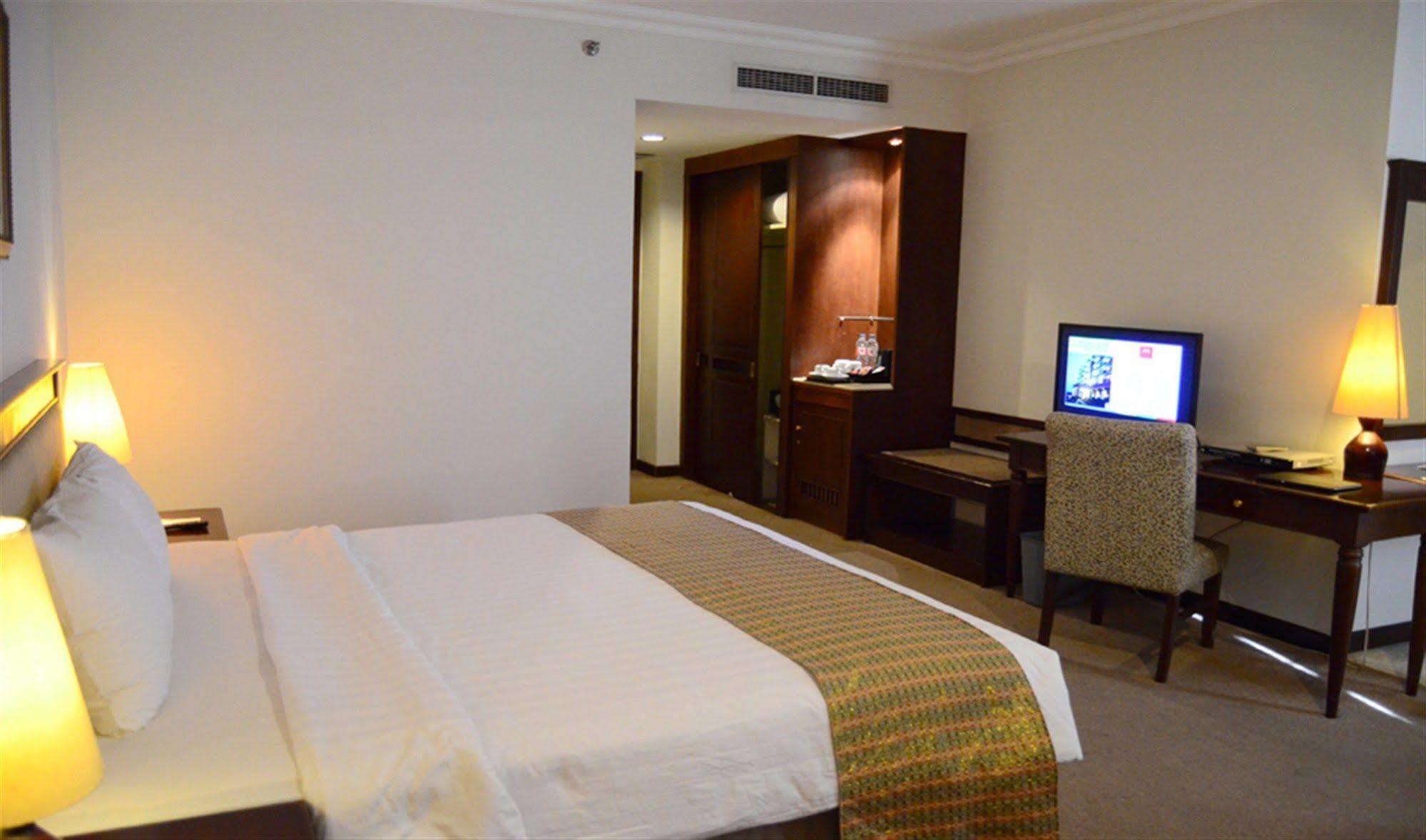 M - Regency 3*